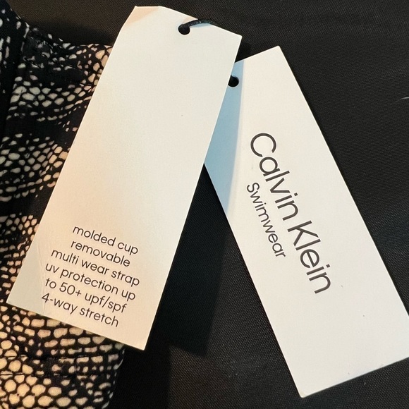 Calvin Klein underwire swim top size XXL - Picture 8 of 9